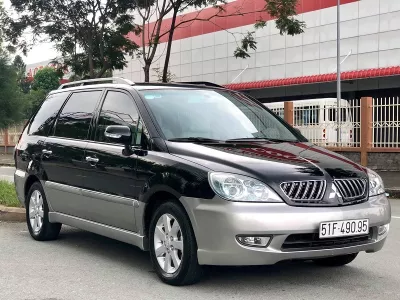 *THAY KÍNH XE Mitsubishi Savrin tận nơi